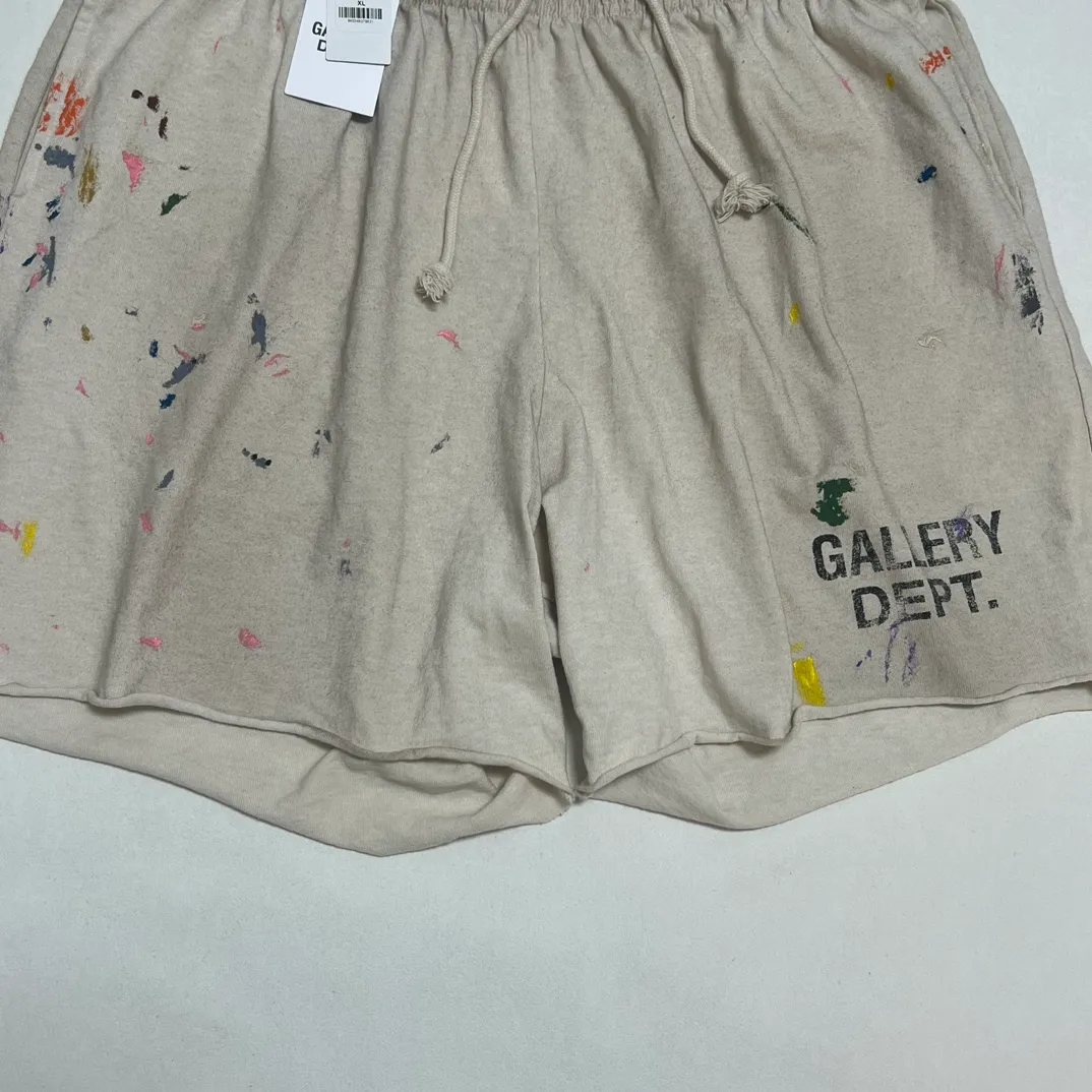 Heavy craftsmanship, the first choice for American boys in summer GALLERY DEPT. INSOMNIA SHORTS/WHITE English mud-dyed and ink-splashed shorts, off-white S-XL, super comfortable and breathable fabric, frees the lower body, heavy wash, mud-dyed and distressed, super complex ink-splashed graffiti